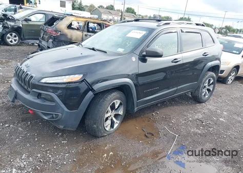 2015 Jeep Cherokee Trailhawk from USA, damaged, VIN 1C4PJMBS8FW575759